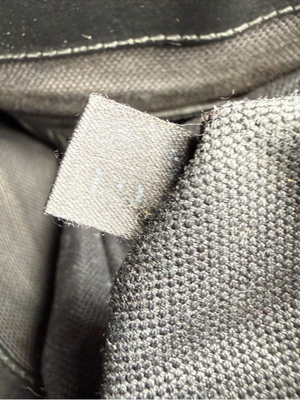 Gucci Black Monogram Messenger Bag with Red/Blue Strap - Picture 9 of 15